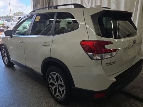 Used 2019 Subaru Forester Premium w/ All-Weather Package image 2