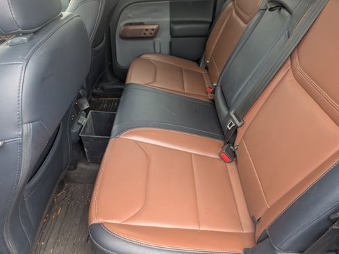 Used 2022 Ford Maverick Lariat w/ Lariat Luxury Package image 5