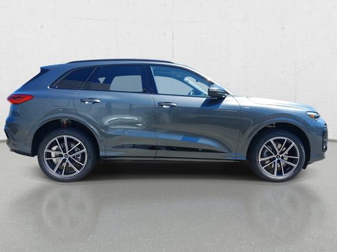 New 2026 Audi Q5 Premium Plus AWD/4WD image 4