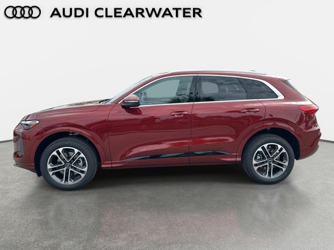 New 2025 Audi Q5 Premium image 3