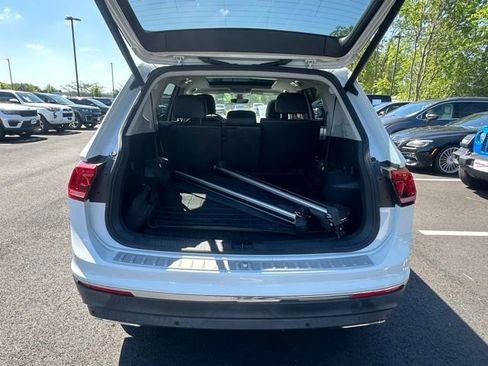 Used 2018 Volkswagen Tiguan SEL Premium AWD/4WD image 14