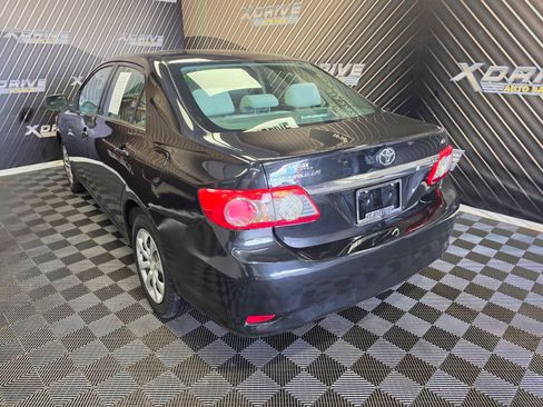 Used 2013 Toyota Corolla LE FWD image 9
