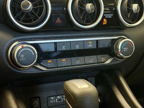 Used 2024 Nissan Sentra SV image 10