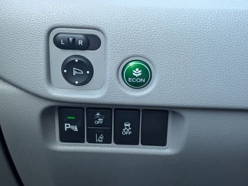 Used 2022 Honda Pilot Touring image 29