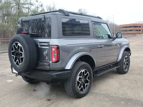 Used 2022 Ford Bronco Outer Banks image 2