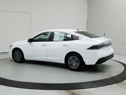 New 2026 Nissan Sentra SV w/ Floor Mat Package FWD image 5