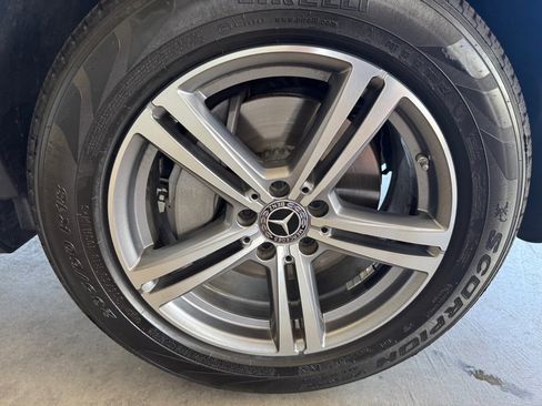 Used 2022 Mercedes-Benz GLC 300 4MATIC w/ Premium Package Lite image 43