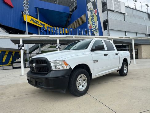 Used 2018 RAM 1500 Tradesman AWD/4WD image 1