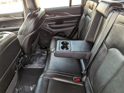 Used 2024 Jeep Grand Cherokee Limited w/ MOPAR Finishing Package image 21