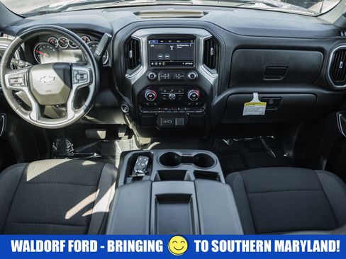 Used 2022 Chevrolet Silverado 1500 LT image 24