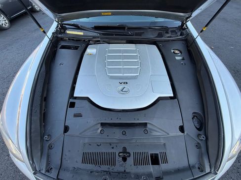 Used 2013 Lexus LS 460 AWD image 22