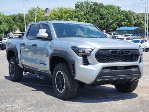 New 2026 Toyota Tacoma TRD Off-Road AWD/4WD image 2