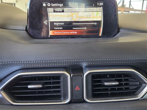 Used 2017 MAZDA CX-5 Touring image 18