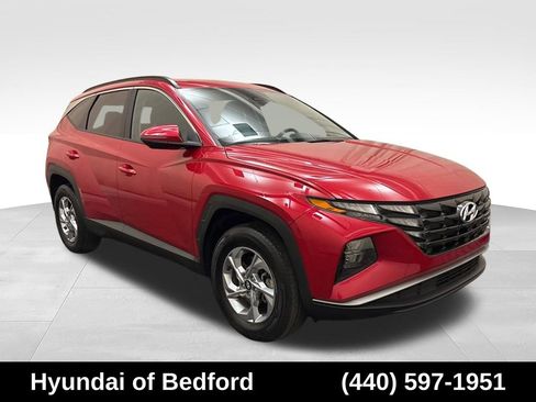 Used 2023 Hyundai Tucson SEL AWD/4WD image 3