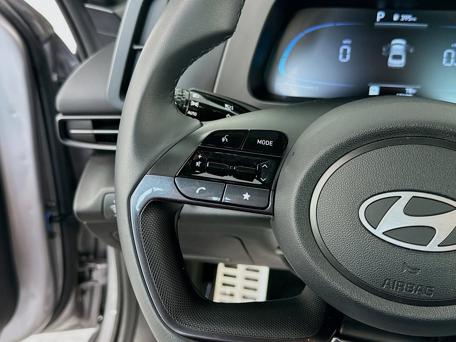 Certified 2026 Hyundai Elantra Sport FWD image 14