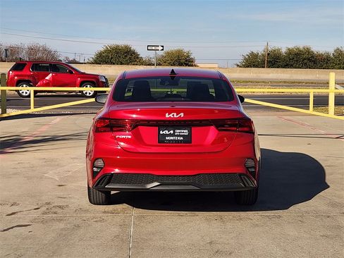 Certified 2024 Kia Forte LXS image 4