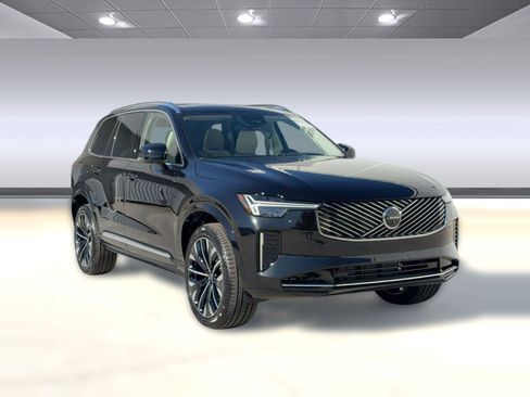 New 2026 Volvo XC90 B6 Ultra w/ Protection Package image 6