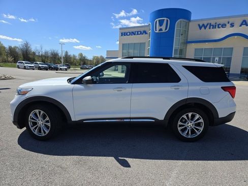 Used 2020 Ford Explorer XLT w/ Equipment Group 202A AWD/4WD image 8