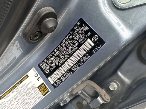 Used 2020 Toyota Corolla LE image 38