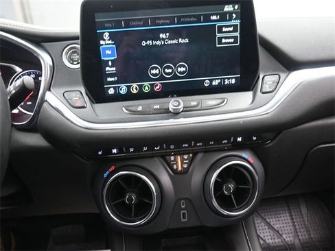 Used 2023 Chevrolet Blazer LT w/ Sound & Technology Package image 10