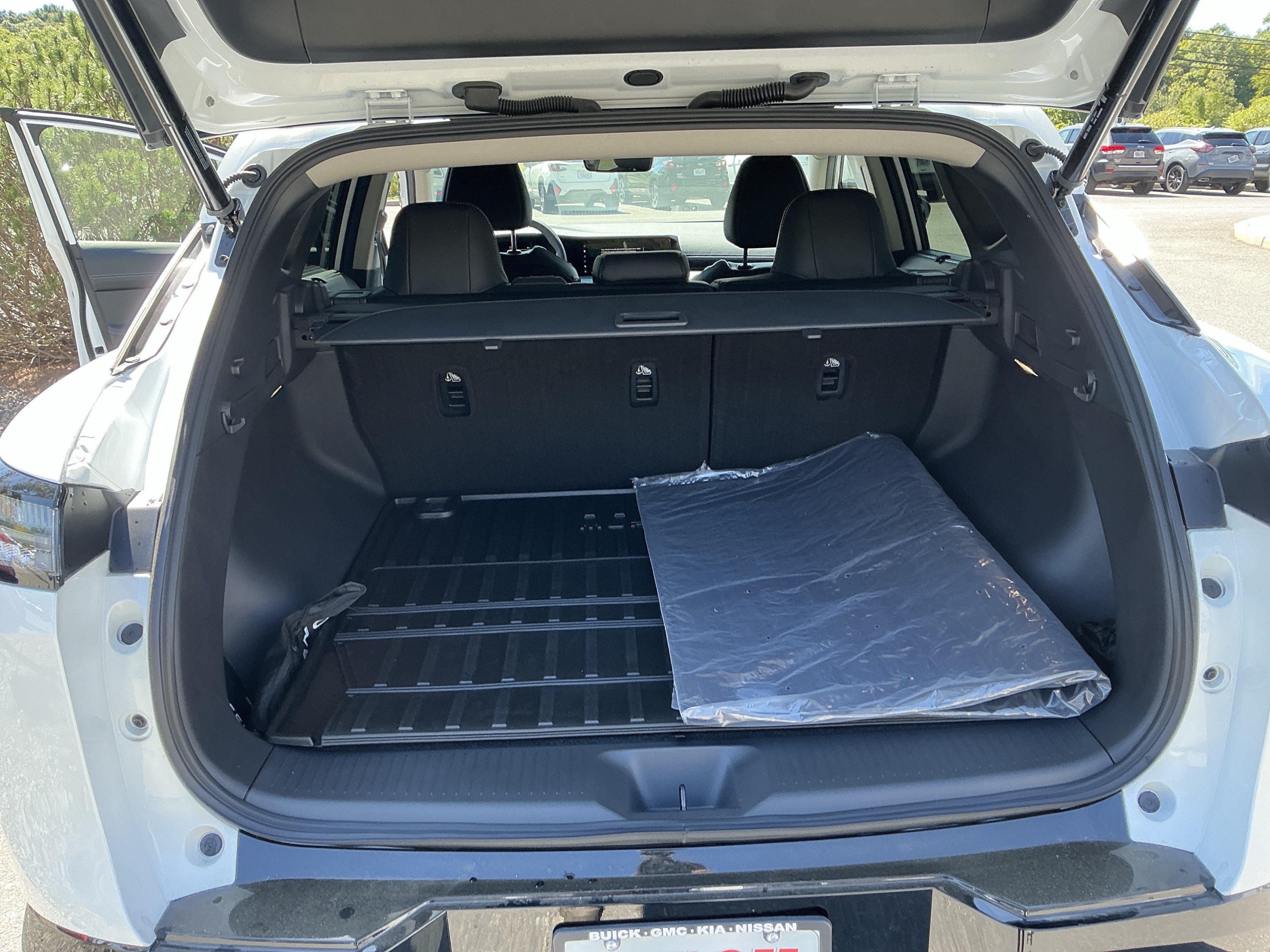 Used 2026 Nissan Murano Platinum w/ Cargo Package AWD/4WD image 17