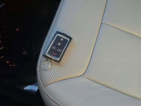 Used 2022 Jeep Grand Cherokee L Overland image 13