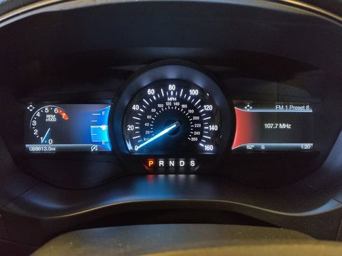 Used 2018 Ford Fusion SE w/ Fusion SE Technology Package FWD image 23