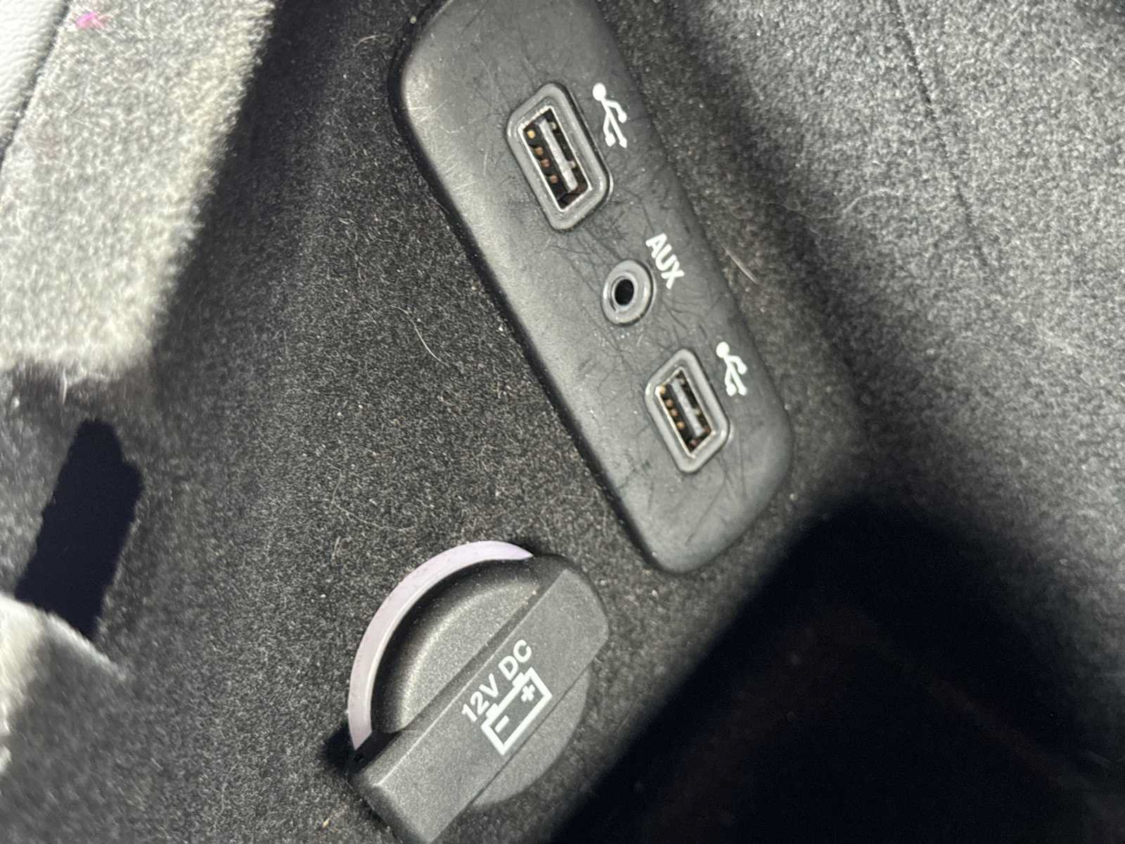 Used 2018 Dodge Challenger R/T RWD image 30