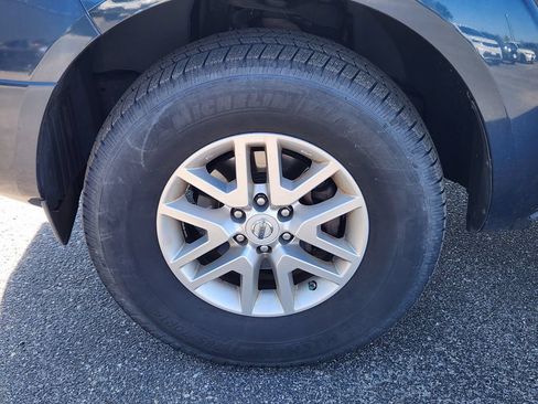 Used 2016 Nissan Frontier SV AWD/4WD image 9