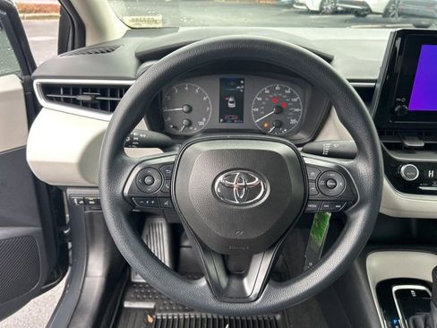 Used 2024 Toyota Corolla LE image 15