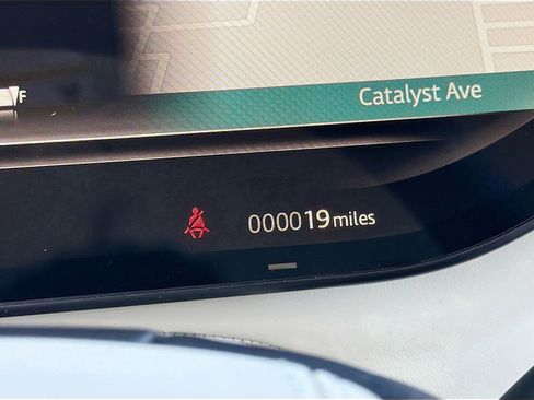 New 2025 Land Rover Range Rover SE image 34