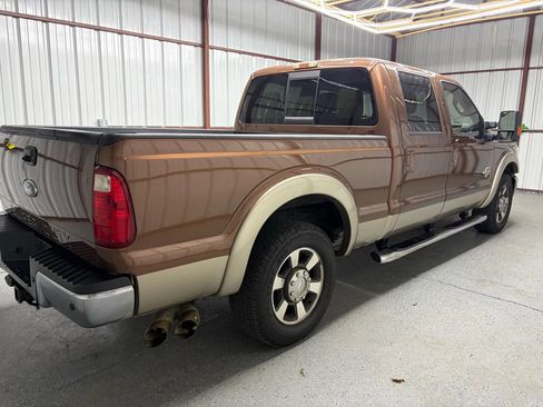 Used 2011 Ford F250 Lariat w/ Lariat Ultimate Pkg image 6