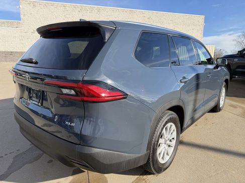 Certified 2024 Toyota Grand Highlander XLE image 5