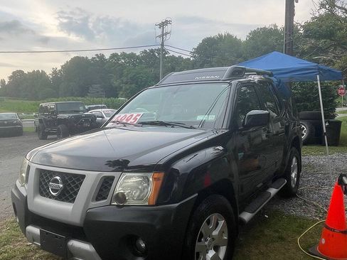 Used 2010 Nissan Xterra SE AWD/4WD image 3
