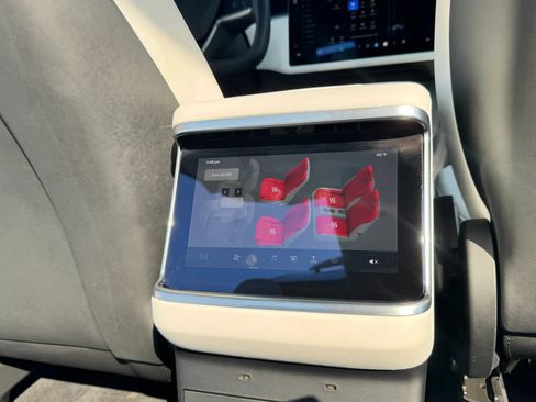 Used 2022 Tesla Model X Plaid AWD/4WD image 21