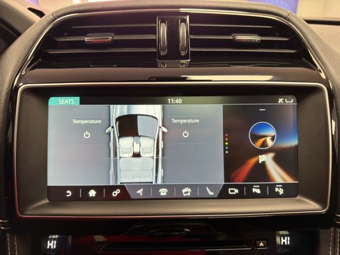 Used 2017 Jaguar F-PACE S image 22