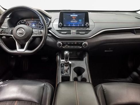 Used 2021 Nissan Altima 2.5 SR w/ SR Premium Package FWD image 21