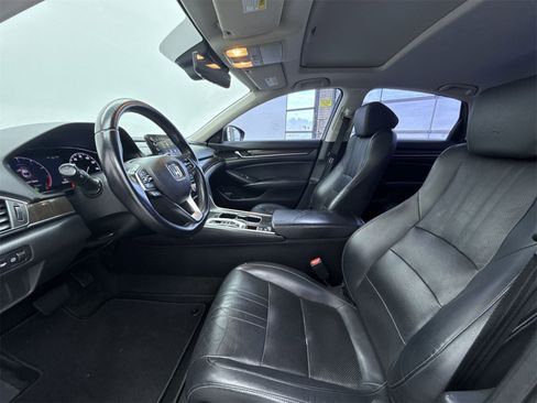 Used 2018 Honda Accord EX-L image 11