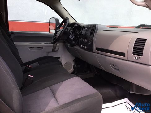 Used 2013 Chevrolet Silverado 3500 W/T w/ Snow Plow Prep Package image 40