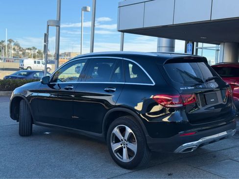 Used 2021 Mercedes-Benz GLC 300 4MATIC image 5