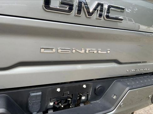 Used 2024 GMC Sierra 2500 Denali Ultimate AWD/4WD image 30
