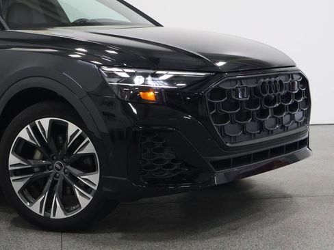 Used 2025 Audi Q8 Premium Plus w/ Premium Plus Package AWD/4WD image 3