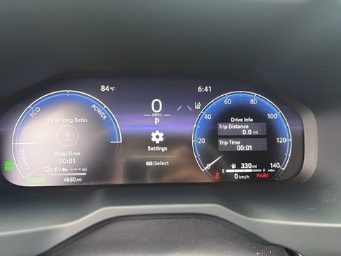 Used 2025 Toyota RAV4 XSE AWD/4WD image 22