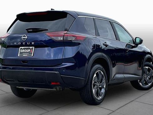 Certified 2025 Nissan Rogue SV FWD image 13
