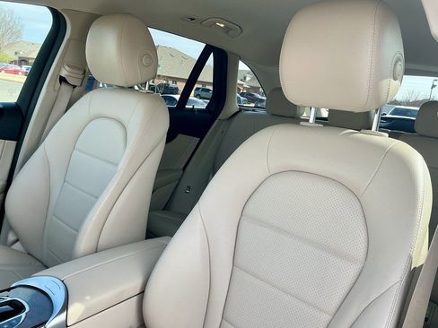 Used 2017 Mercedes-Benz GLC 300 image 38