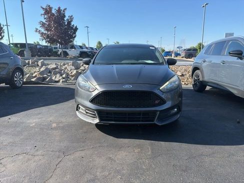 Used 2016 Ford Focus ST FWD image 2