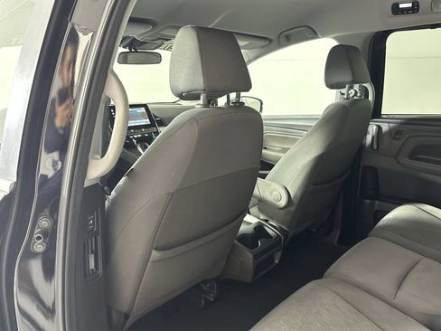 Used 2019 Honda Odyssey EX image 24