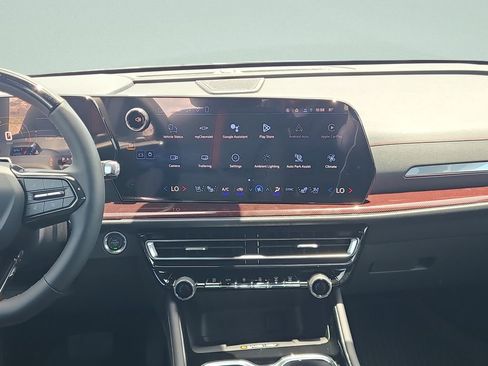 New 2026 Chevrolet Traverse RS AWD/4WD image 18