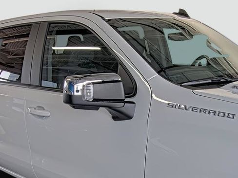 New 2026 Chevrolet Silverado 1500 LT w/ Safety Package AWD/4WD image 17
