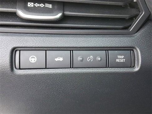 Used 2021 Nissan Altima 2.5 Platinum image 23